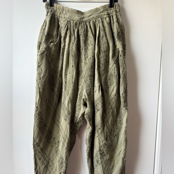 Free People Textured Khaki Joggers - Picture 3 of 12